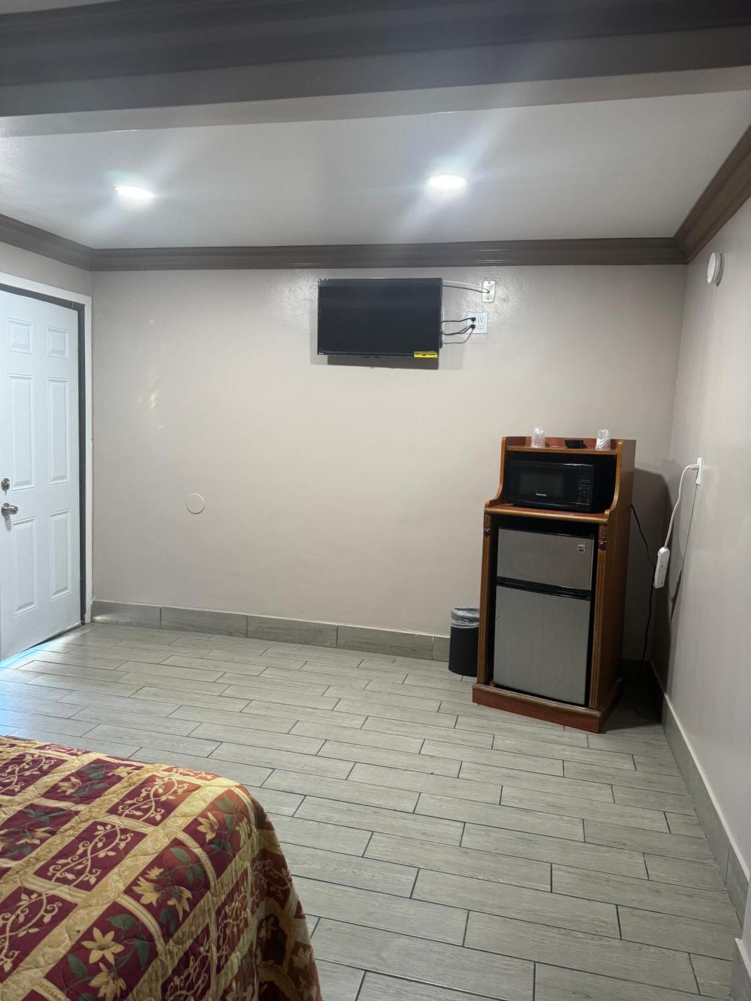 Monterey Motel 롱비치 객실 사진